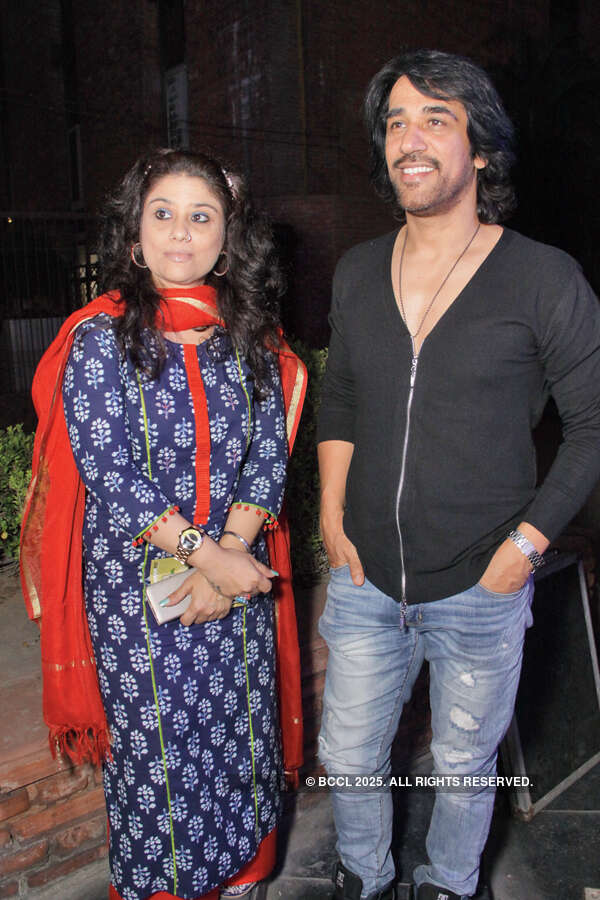 Javed Bashir performs @ IHC