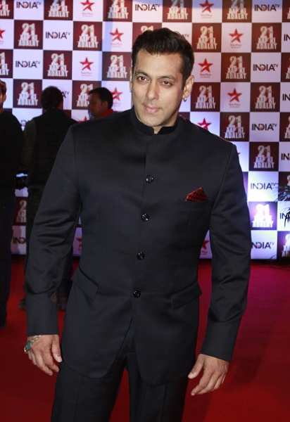 Salman Khan gets musical for Bigg Boss 11