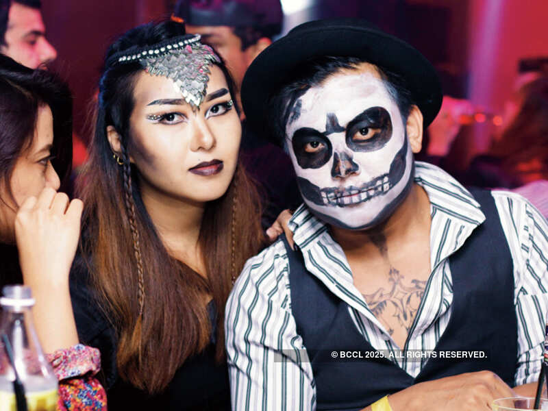 Halloween party @ Nom Nom