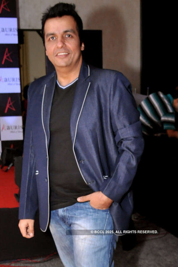 Milkha Singh inaugurates Aauris hotel