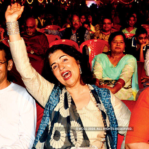 Kanika Kapoor performs in Lucknow