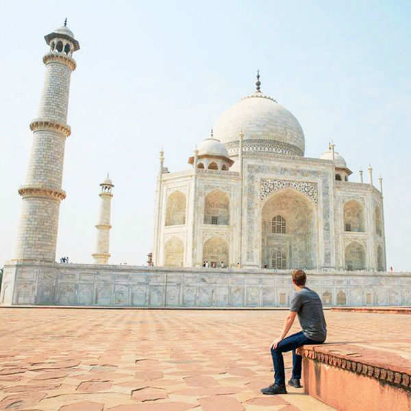 Celebs visit 'Taj Mahal'