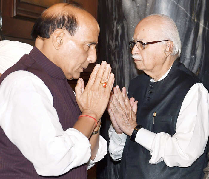 Rajnath pays tributes to Nehru