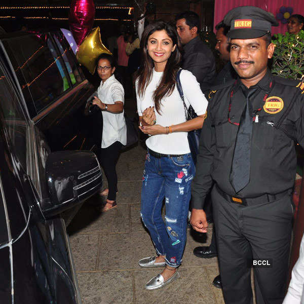 Aaradhya Bachchan's b'day party