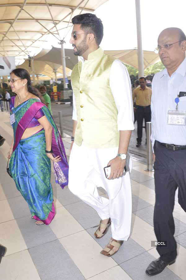 Photos of celebrities at airport