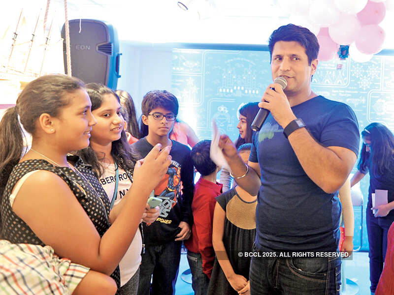 Harshaali @ Store launch