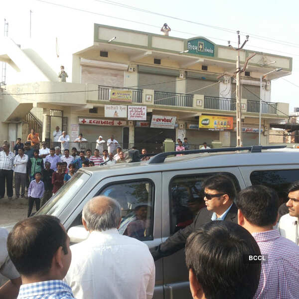 Civic polls underway in Gujarat