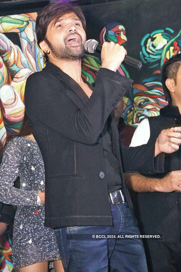 Himesh performs in the city