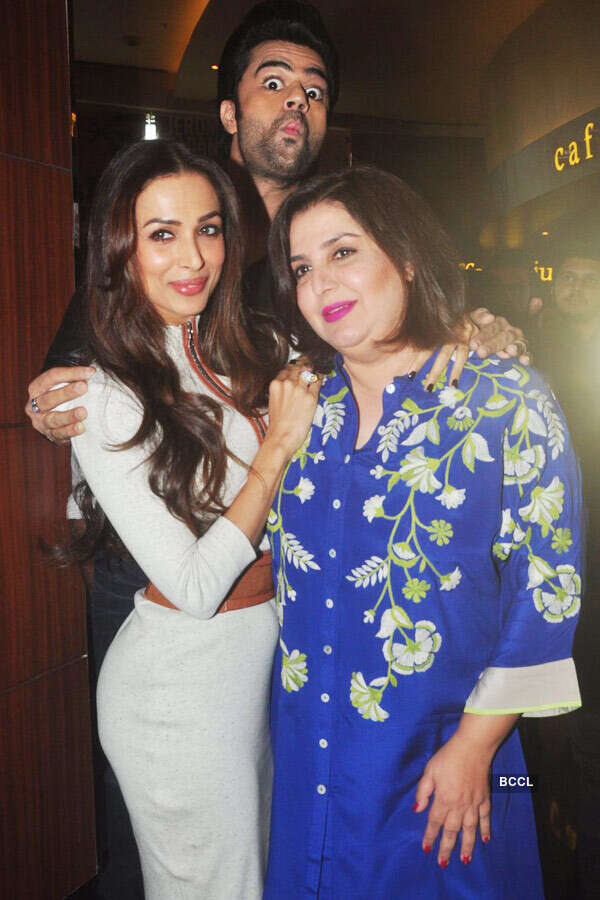 Celebrity photo bombers