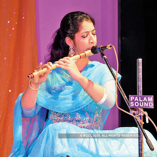 Sakhi performs @ concert