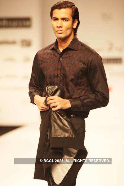 VHIMW '09: Ravi Bajaj Menswear