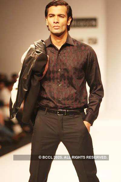 VHIMW '09: Ravi Bajaj Menswear