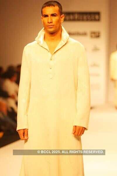 VHIMW '09: Ravi Bajaj Menswear