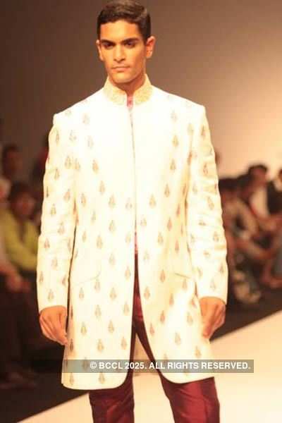 VHIMW '09: Ravi Bajaj Menswear