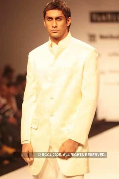 VHIMW '09: Ravi Bajaj Menswear