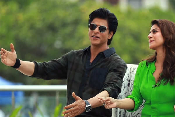 WATCH: Kajol saves SRK’s life