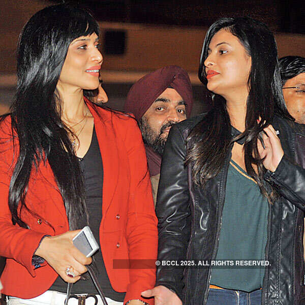 Krishan Vs Kanhaiya: A Play