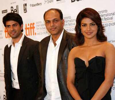 Priyanka Chopra, Harman Baweja, Ashutosh Gowariker promote What's Your Rashee?