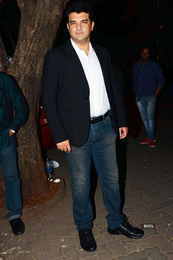 Celebs at Anil Kapoor's b'day party