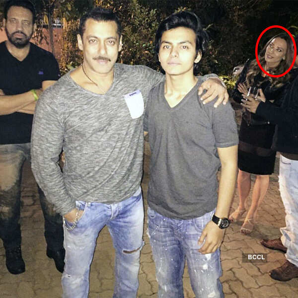Celebrity photo bombers
