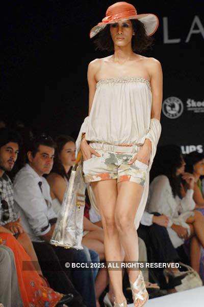 LFW '10: Mandira Wirk