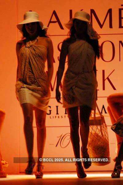 LFW '10: Mandira Wirk