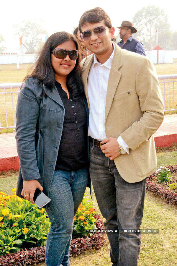 Socialites attend horse race