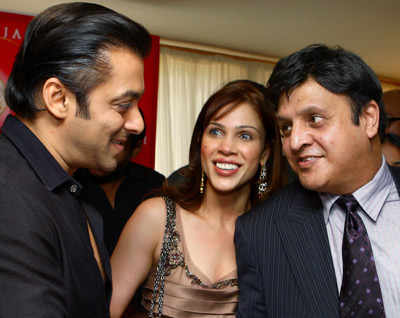 Salman at Coins launch