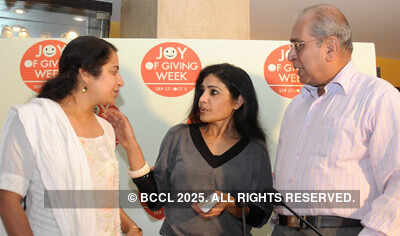 Suhasini Maniratnam photos