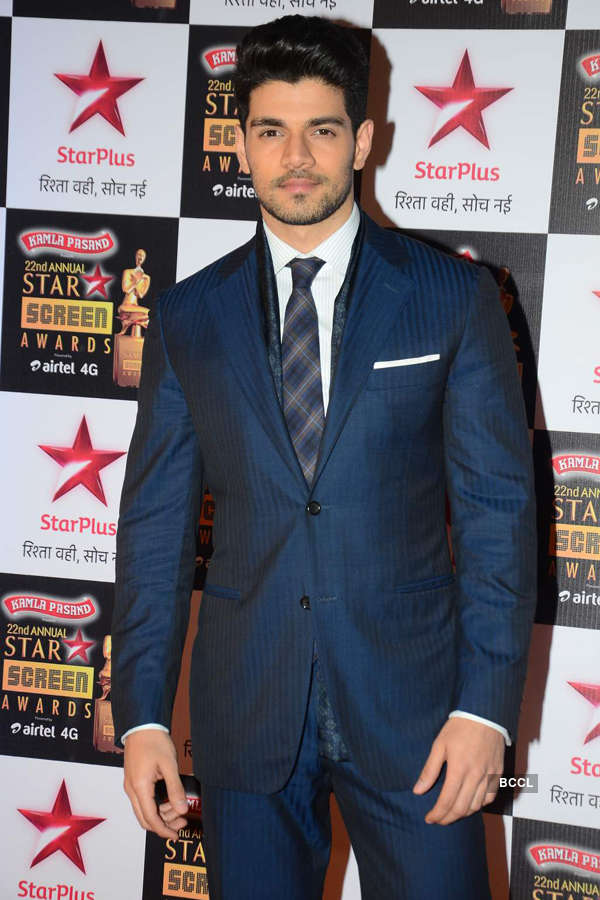 Star Screen Awards 2016: Red Carpet