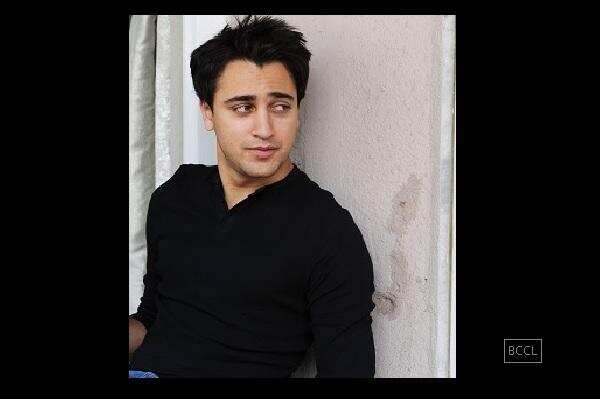 Imran Khan celebrates his birthday differently!