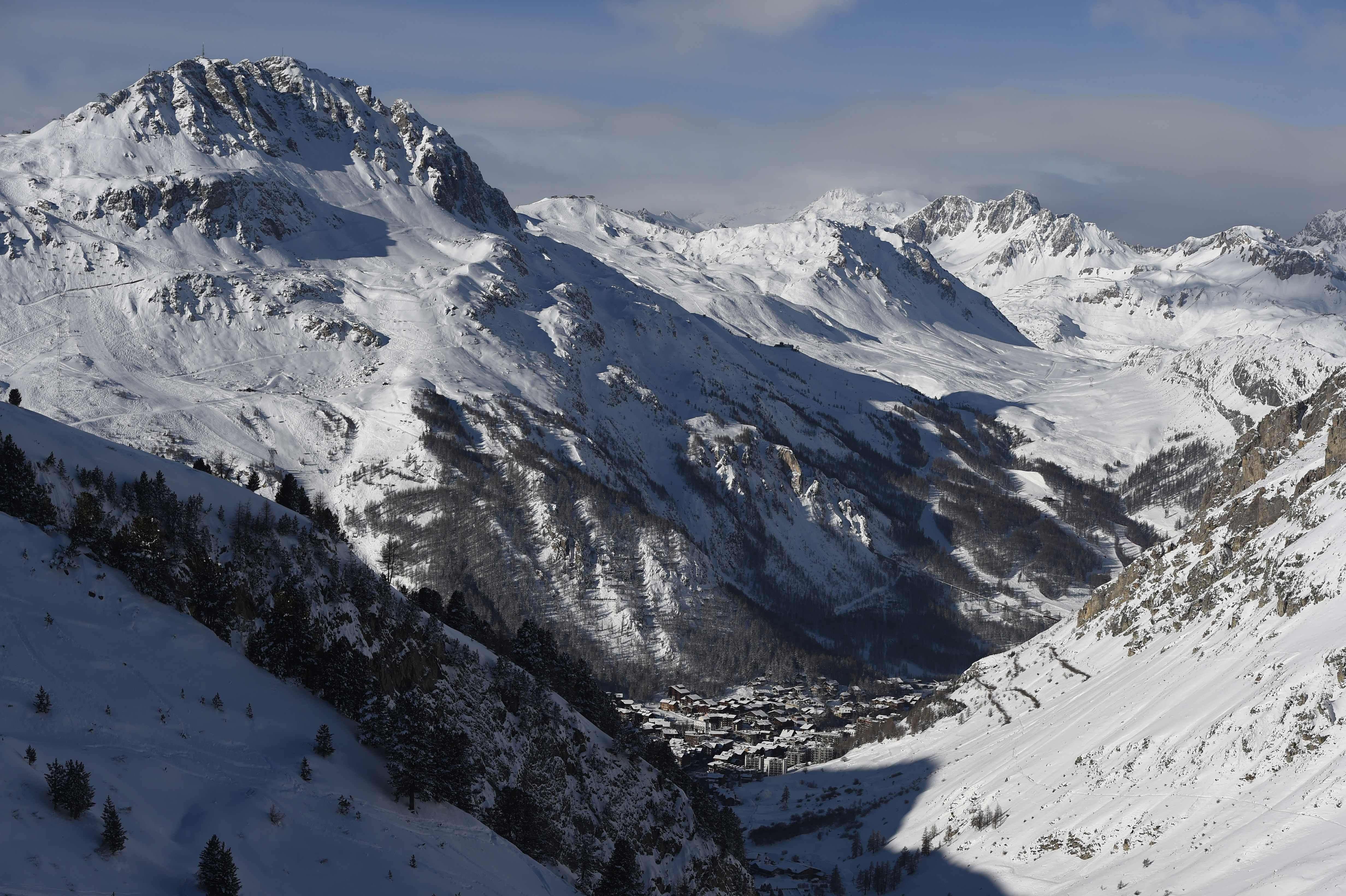 French Alps Avalanche Kills 3, Leaves 3 Others Injured | The Times Of India