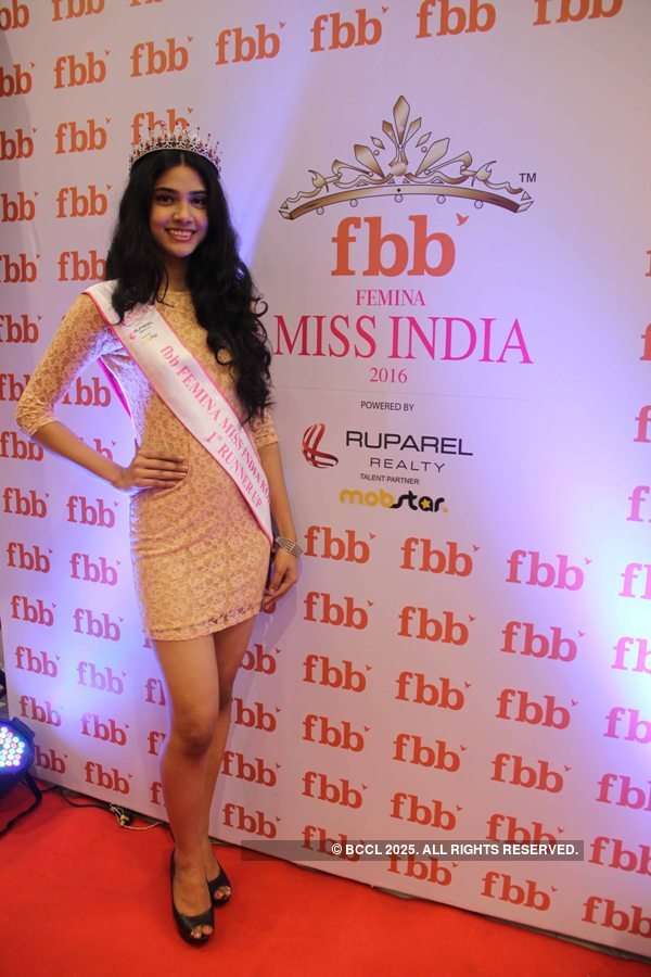 Miss India Kolkata 2016 winners at fbb store