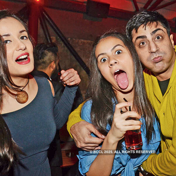 Socialites @ Urban Pind