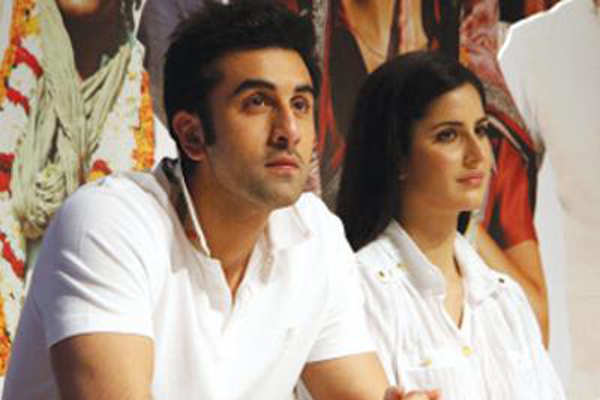 Katrina refuses to share vanity van with Ranbir Kapoor