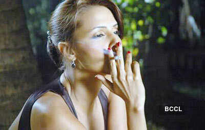 Raat Gayi, Baat Gayi?