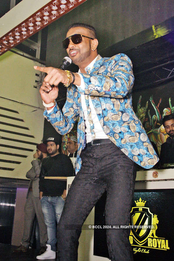 Girik Aman performs in the city