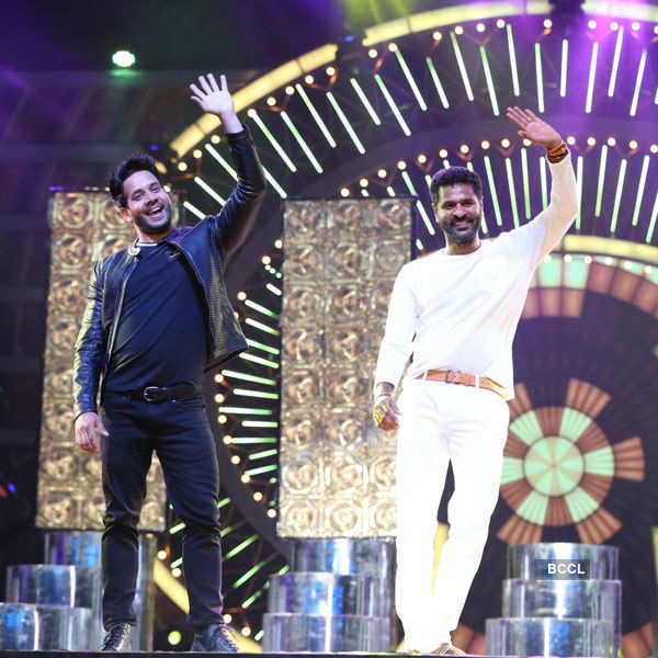 IIFA Utsavam 2016: Performances