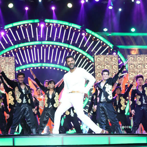 IIFA Utsavam 2016: Performances