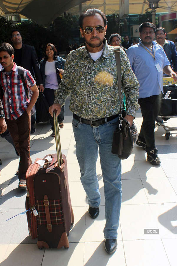 Photos of celebrities at airport