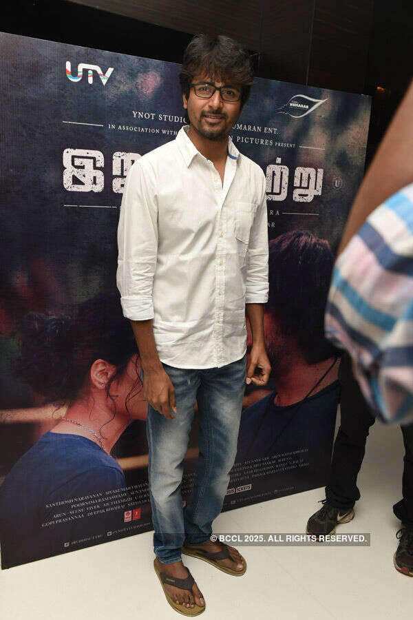 Irudhi Suttru: Premiere