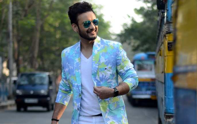 Shaheb Bhattacherjee and his love for colours!