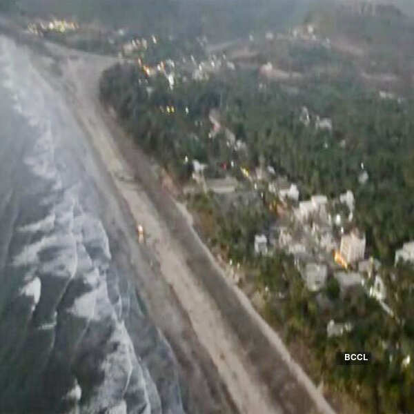 14 students on picnic drown