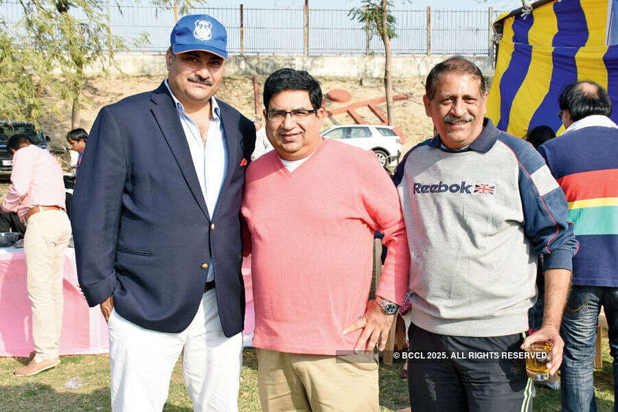 A Friendly cricket match