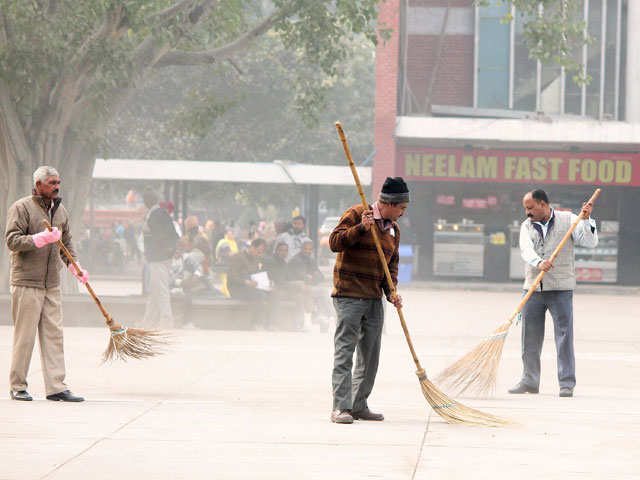 World Bank expert Parameshwaran Iyer appointed to lead Swachh Bharat ...