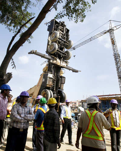 Crane overturns at Metro site