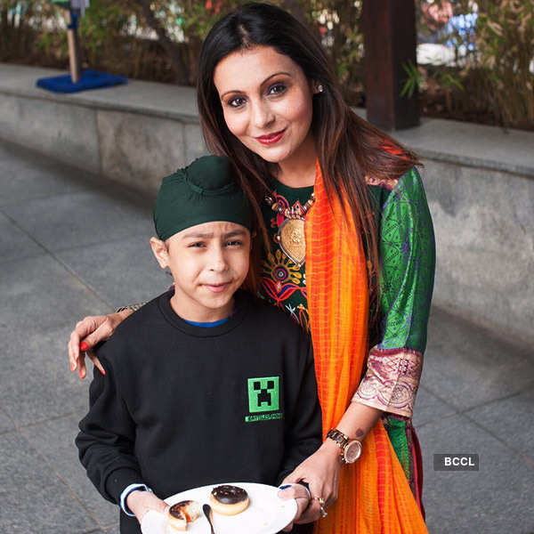 Daniela and Guneet during the birthday party of Veer Singh held in Delhi -  Photogallery