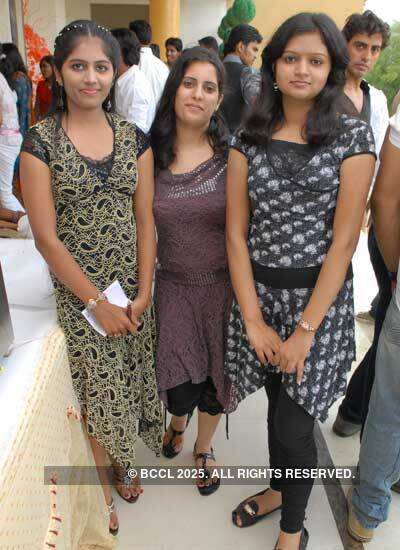 Gauri, Juhi and Komal