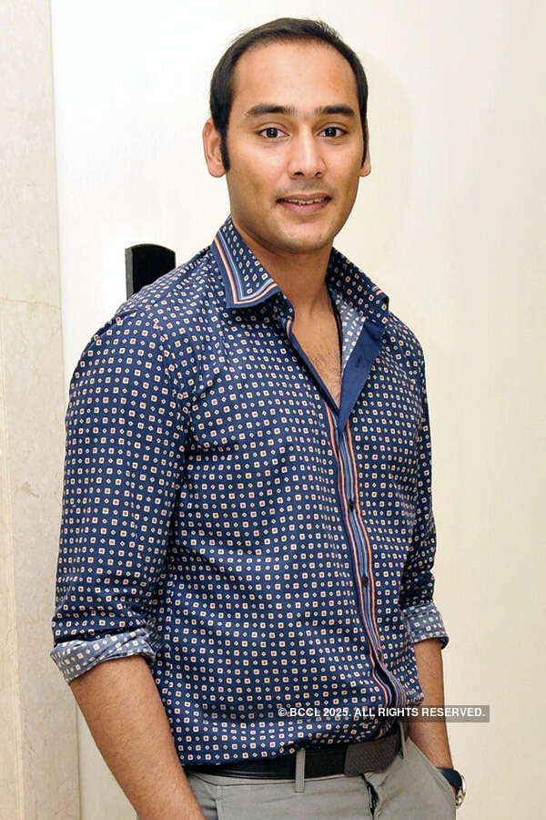 Veena & Vinayak&rsquo;s engagement party