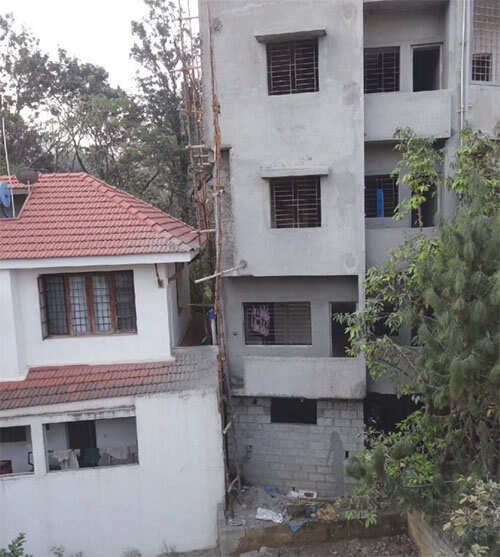 Koramangala Building Shows The Way To Flout Bbmp Bye Laws